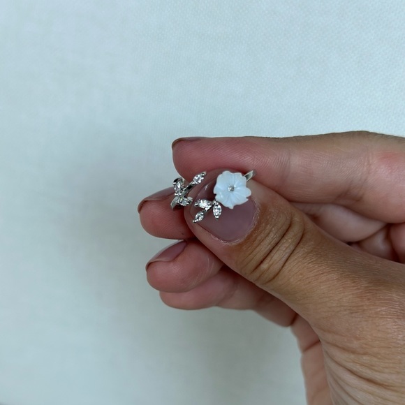 Silver 925 Flower Open Ring - Picture 8 of 9